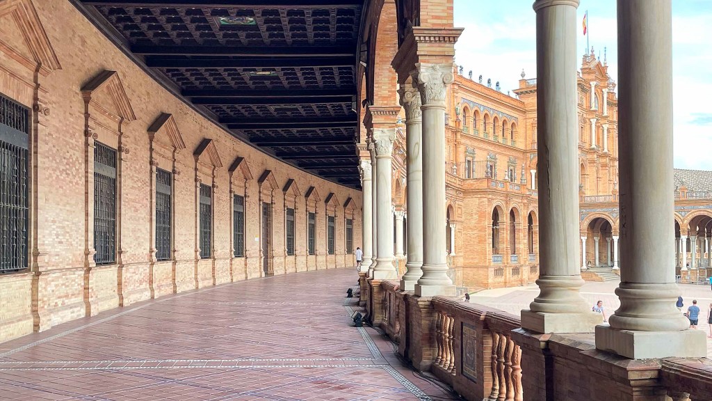 Viva la Novia! Getting Married Abroad.